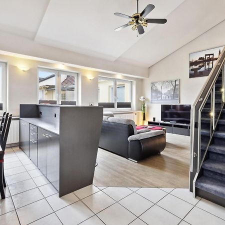 Amazing Apartment In Bremerhaven With Kitchen Extérieur photo